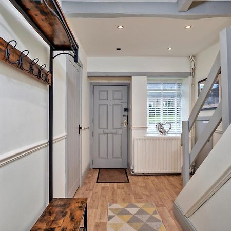 Finest Retreats - Cloggers Cottage Darley Экстерьер фото