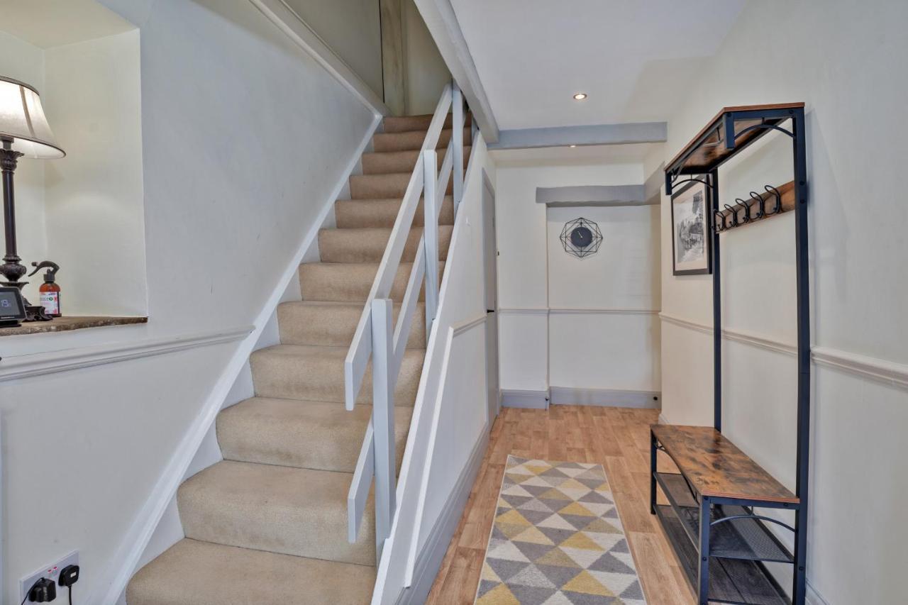Finest Retreats - Cloggers Cottage Darley Экстерьер фото